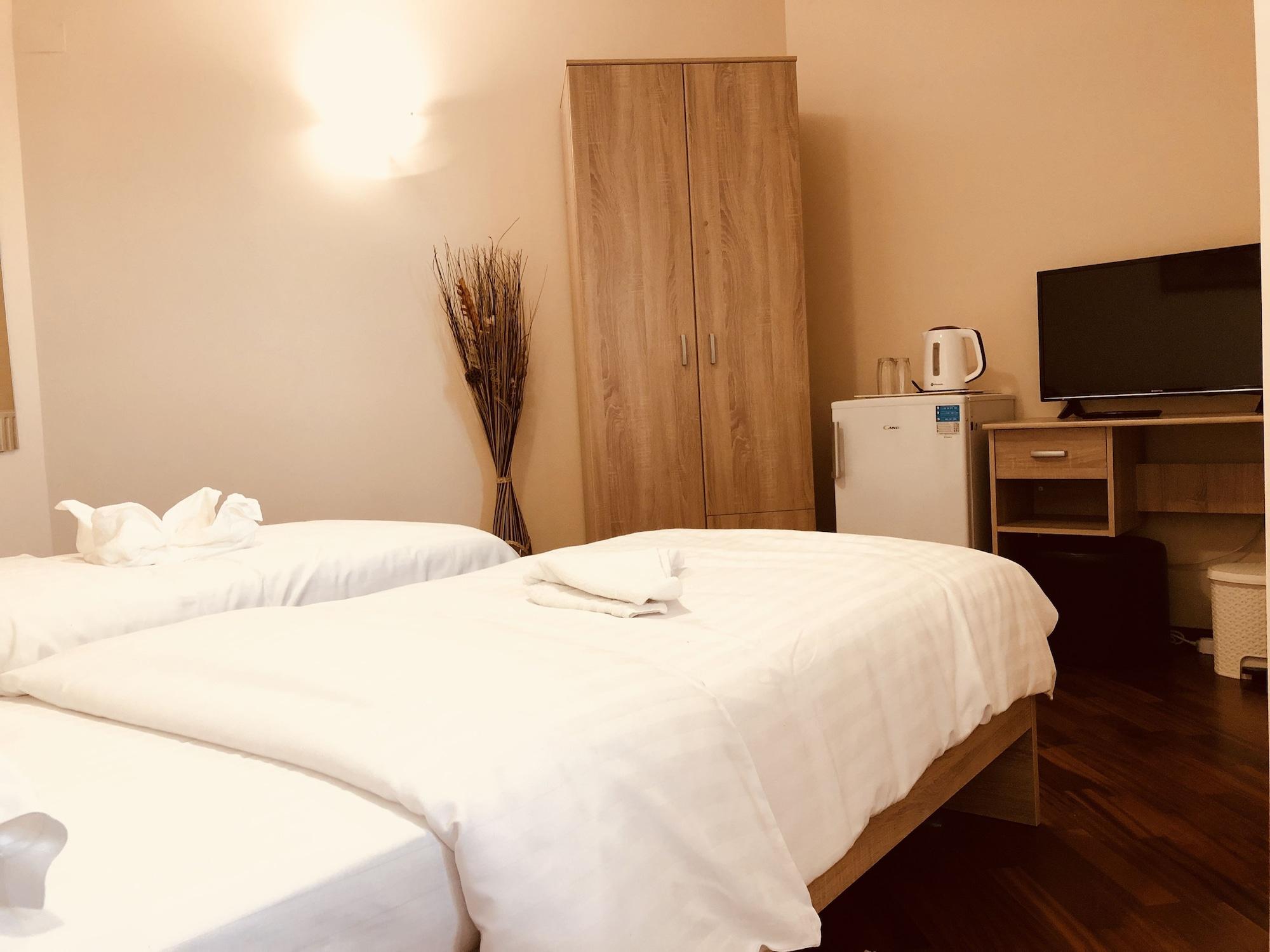 Monte Carlo Palace Rooms Bukares Bagian luar foto