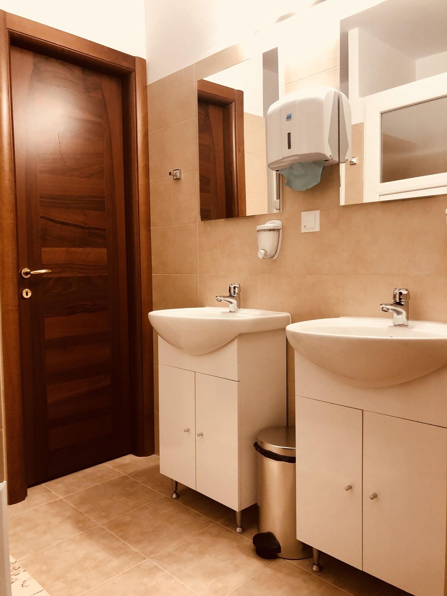 Monte Carlo Palace Rooms Bukares Bagian luar foto