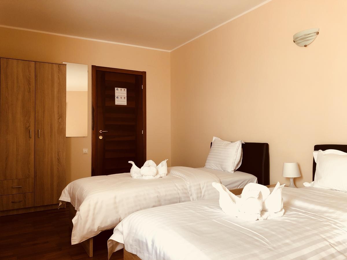 Monte Carlo Palace Rooms Bukares Bagian luar foto