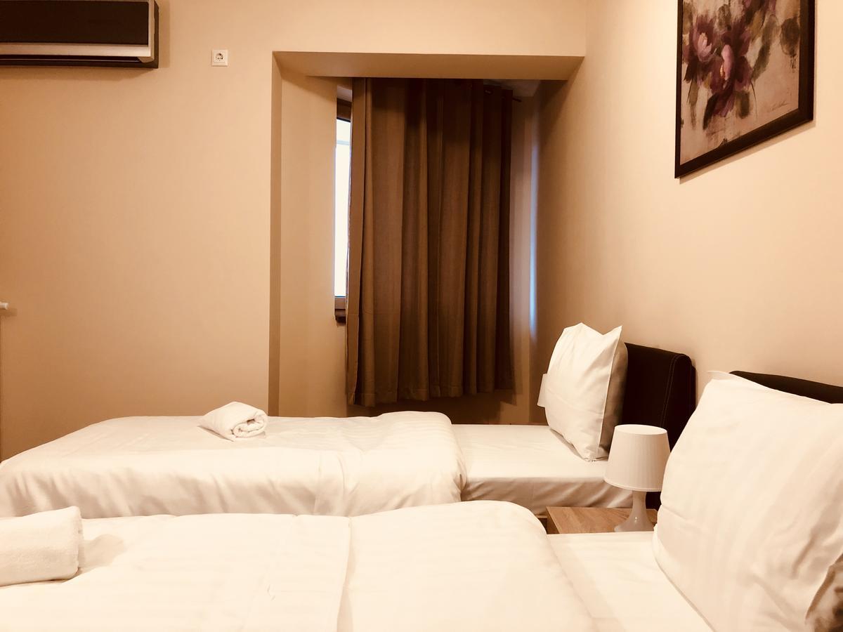 Monte Carlo Palace Rooms Bukares Bagian luar foto